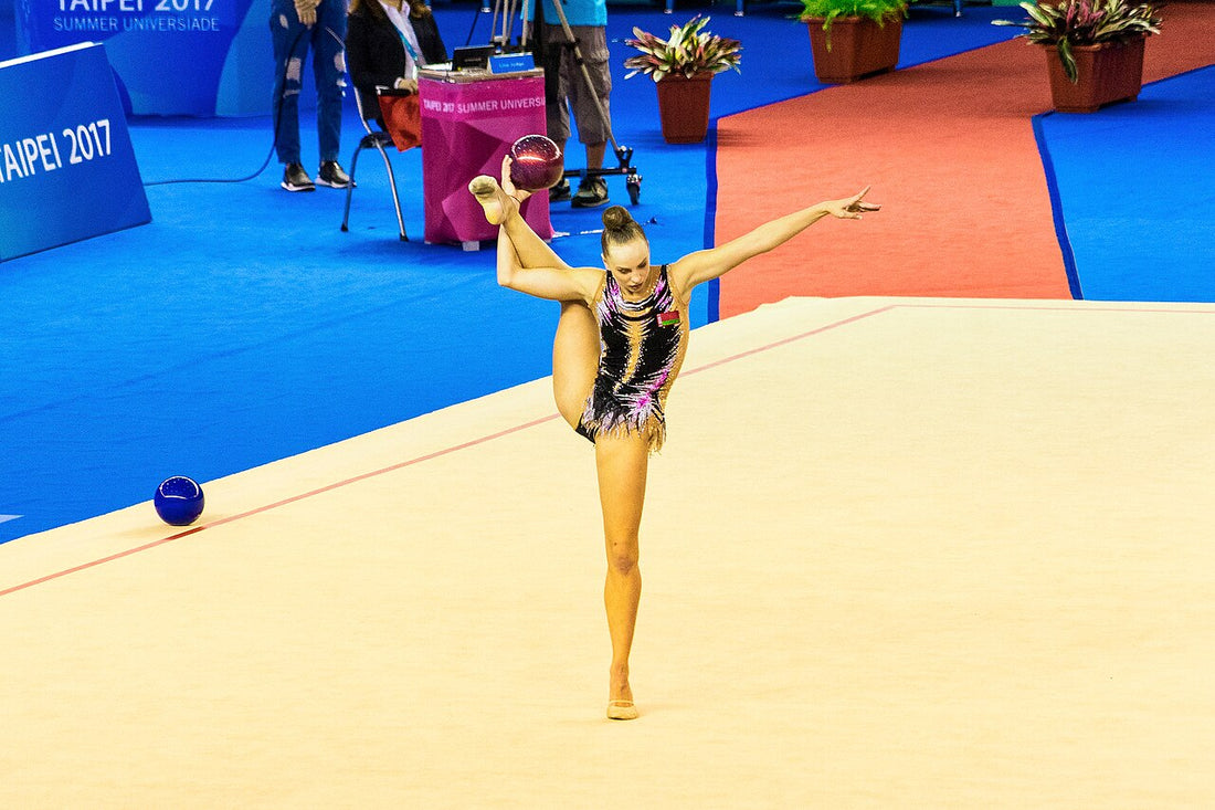 Ejercicio de gimnasia rítmica en la Universiada de Taipéi 2017; foto de archivo
