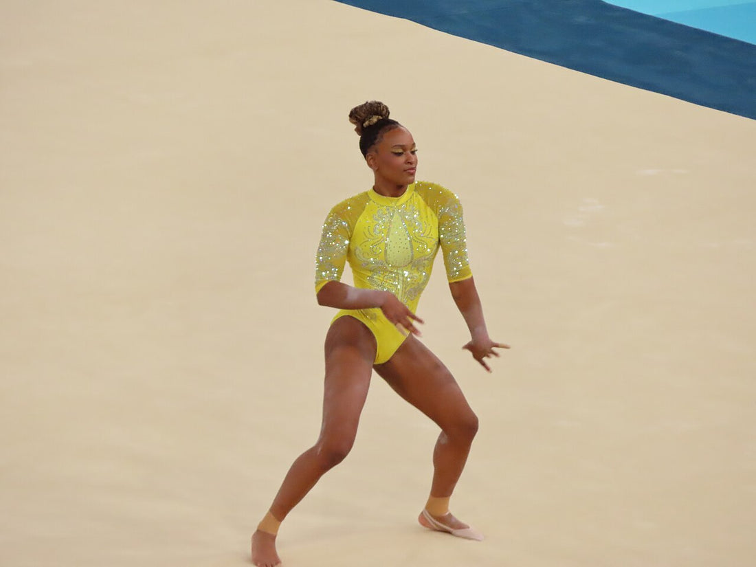 Rebeca Andrade en el ejercicio de suelo de los Juegos Olímpicos de París 2024; foto de archivo
